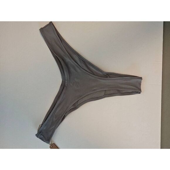 Skims thong panty Nwt - Picture 7 of 9